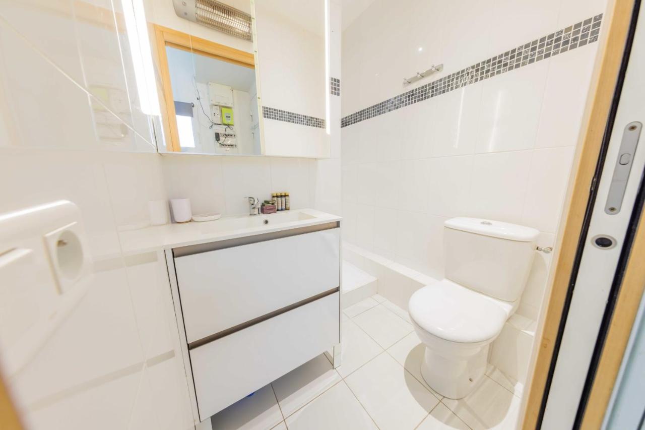 Cozy Studio In The Heart Of Montmartre - Blanches 2 Apartment Paris Bagian luar foto